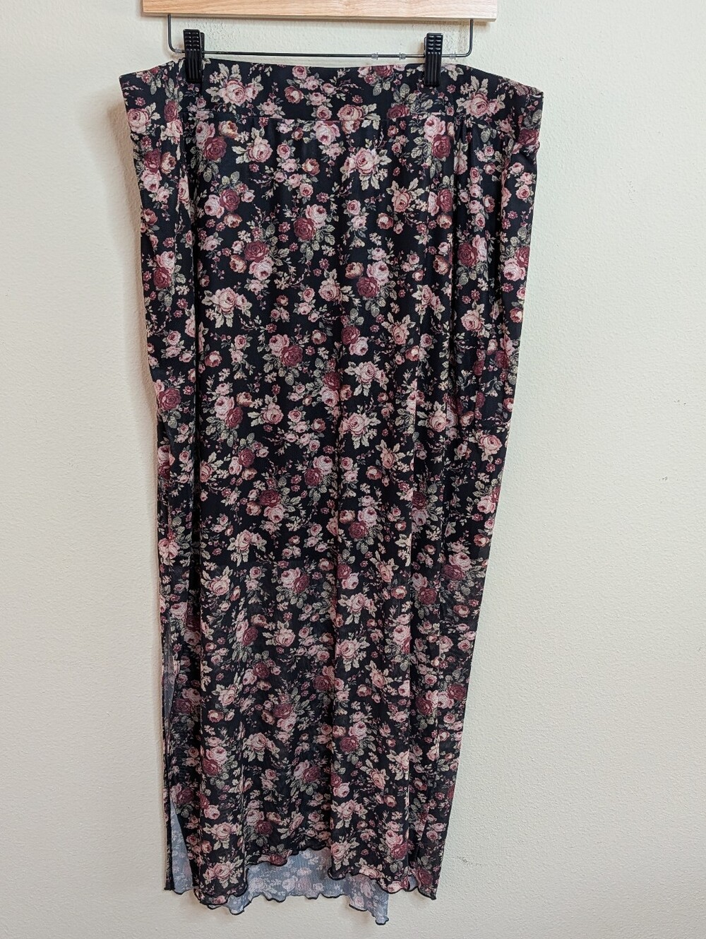 NWT Torrid Maxi Mesh Column Skirt Old School Floral Deep Black Size 2 2X